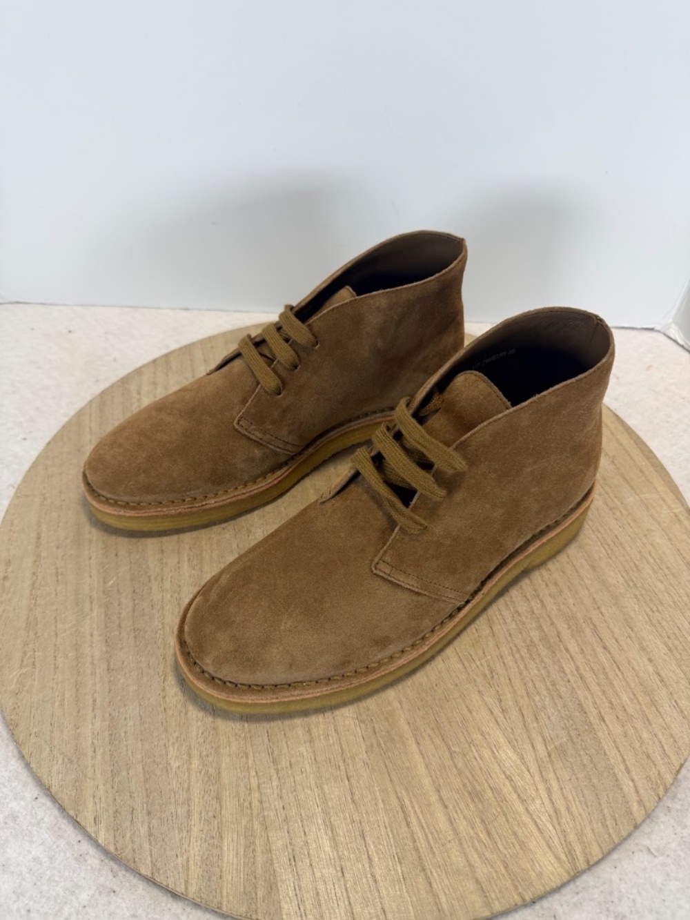 Vince Mens Suede Chukka Desert Boots Size 7 EU 40 Brown Crepe Sole NWOT